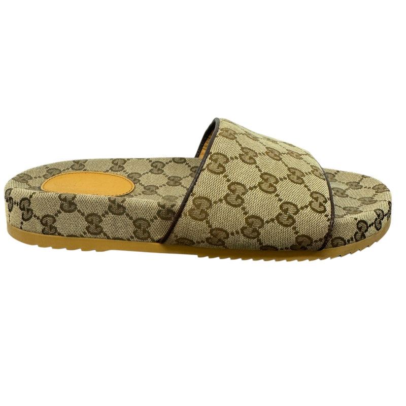 Men's GG Supreme Slides Beige Size UK 9 / EU 43