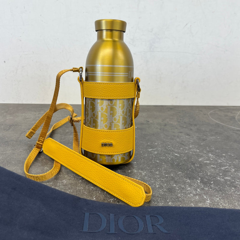 Men's Aqua Bottle With Shoulder Strap Strap Yellow
