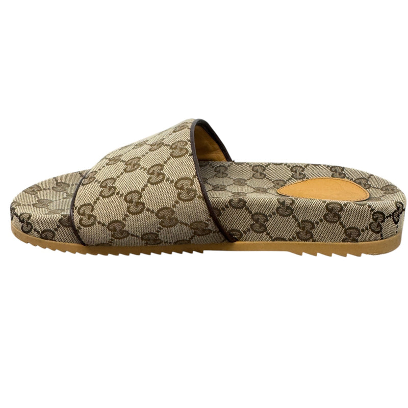 Men's GG Supreme Slides Beige Size UK 9 / EU 43