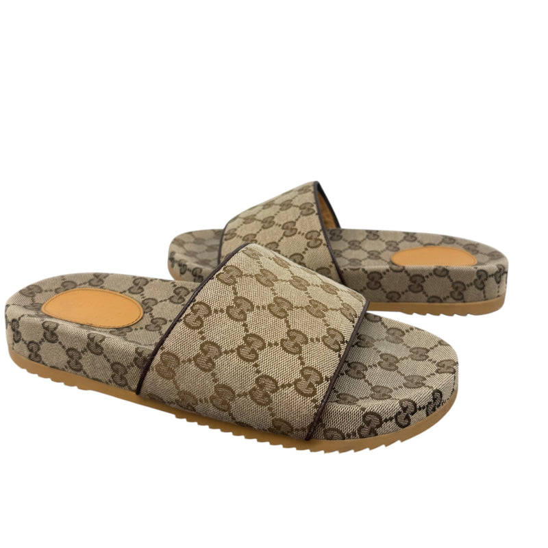 Men's GG Supreme Slides Beige Size UK 9 / EU 43