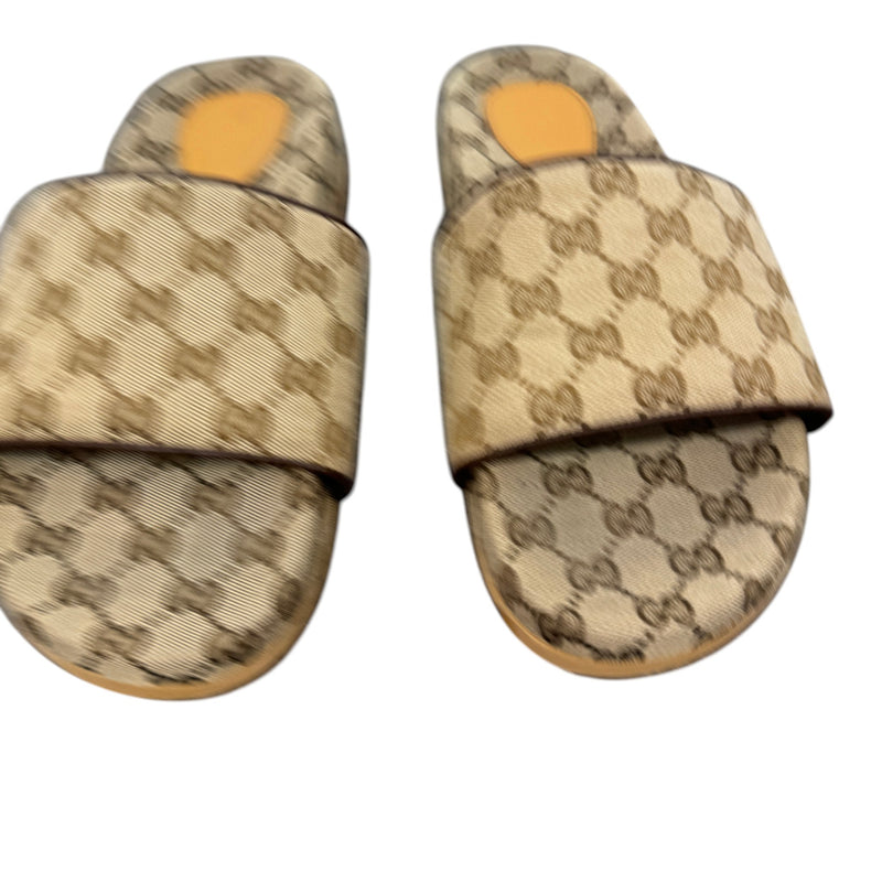 Men's GG Supreme Slides Beige Size UK 9 / EU 43