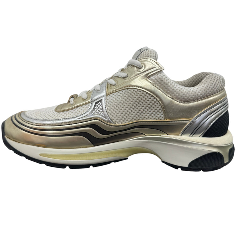 Men's CC Logo Low Trainers Gold Size UK 6.5 / EU 40.5
