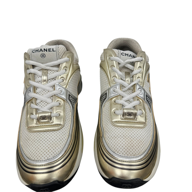 Men's CC Logo Low Trainers Gold Size UK 6.5 / EU 40.5