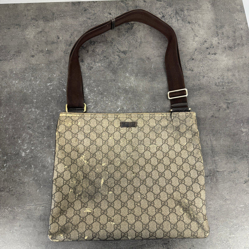 Men's Gg Supreme Bag Beige