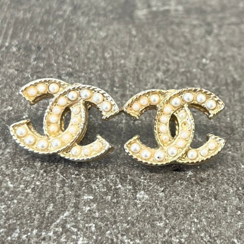 Women's CC Faux Pearl Stud Earrings Beige