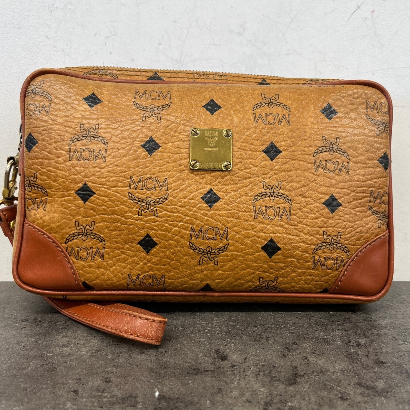 Women's Monogram Clutch Brown - Photo 12