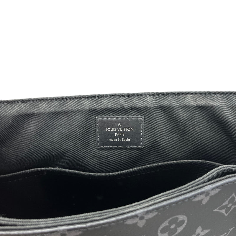 Men's Monogram District Pm Messenger Bag Black