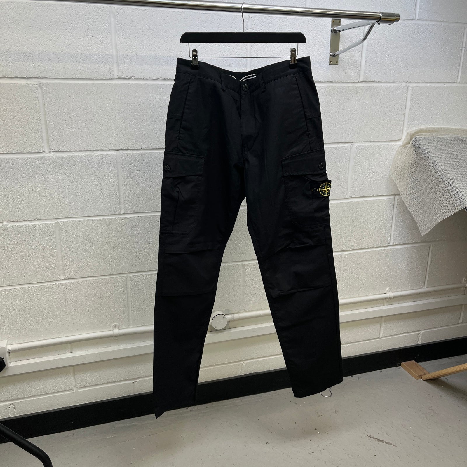Men's RE-T Cargos Black Size L / W34 - Photo 9