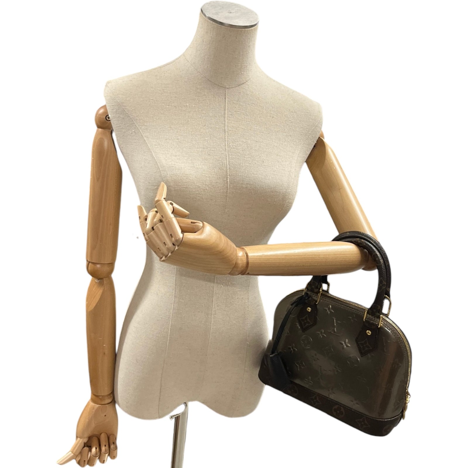 Women's Monogram Vernis Alma Bb Metallise Handbag Brown - Photo 2