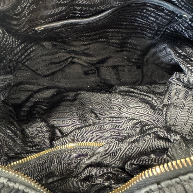 Women's Nappa Gaufre Messenger Bag Black