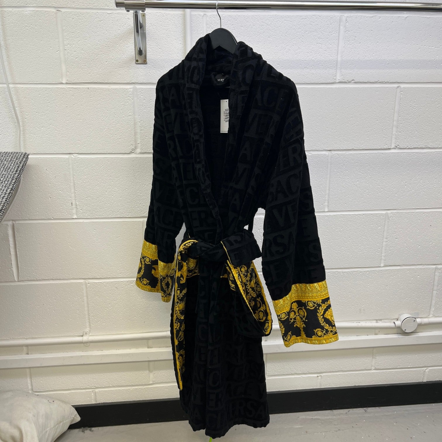 Men's I ♡ Baroque Bath Robe Black Size L - Photo 10