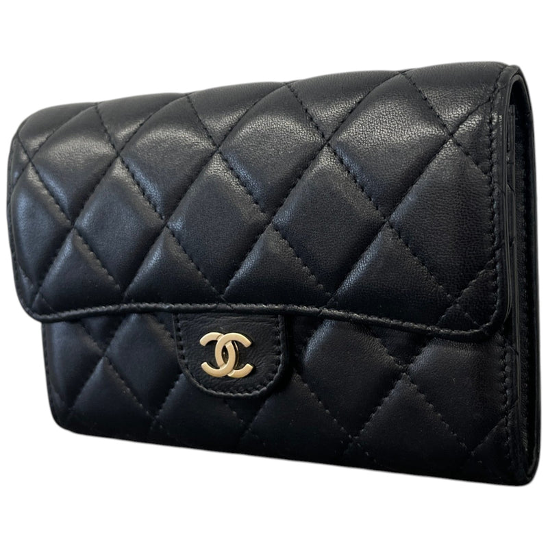 Women's Classic Flap Wallet Black