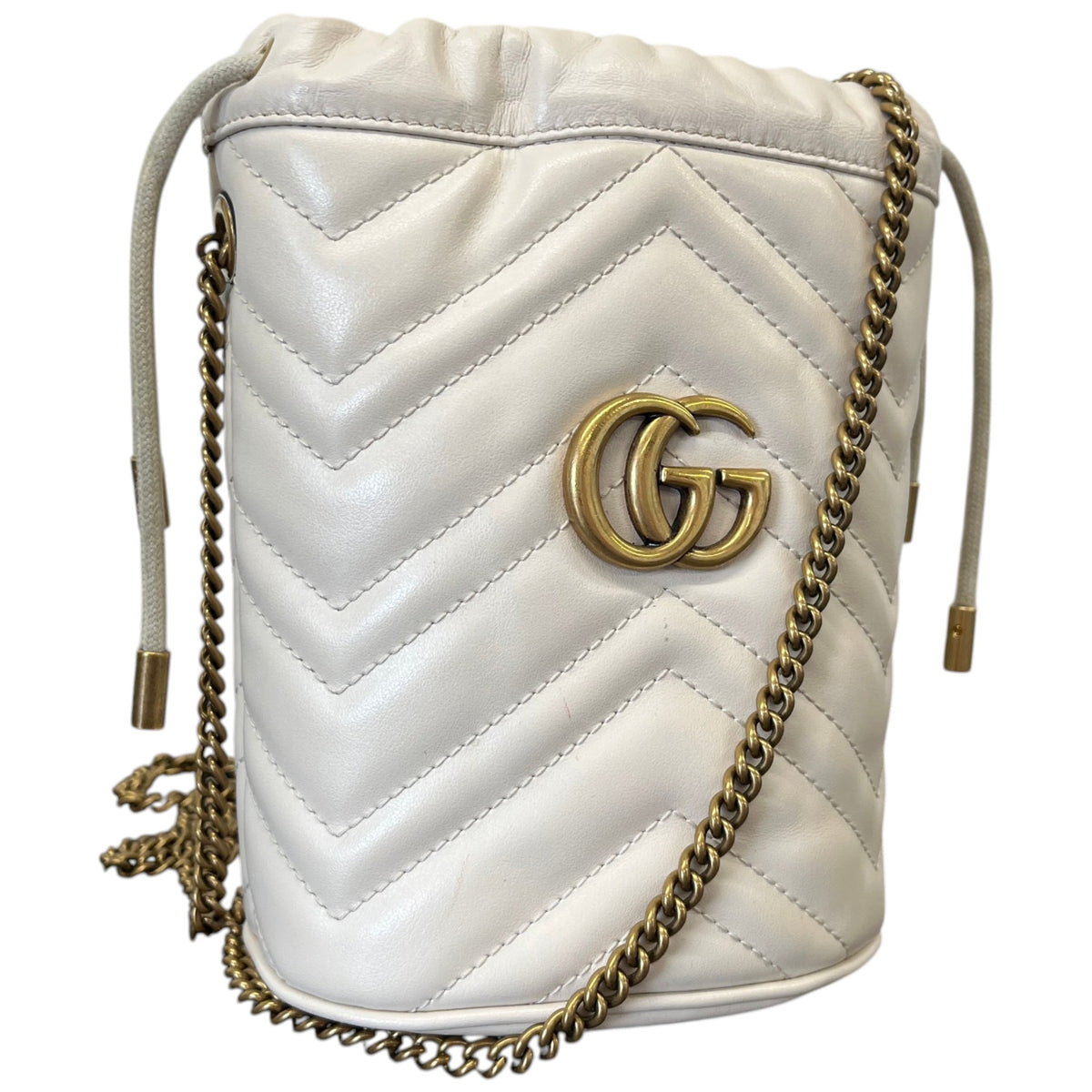 Women's GG Marmont Matelassé Bucket Handbag White - Photo 4