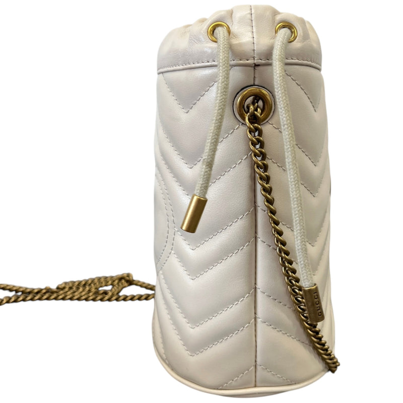 Women's GG Marmont Matelassé Bucket Handbag White