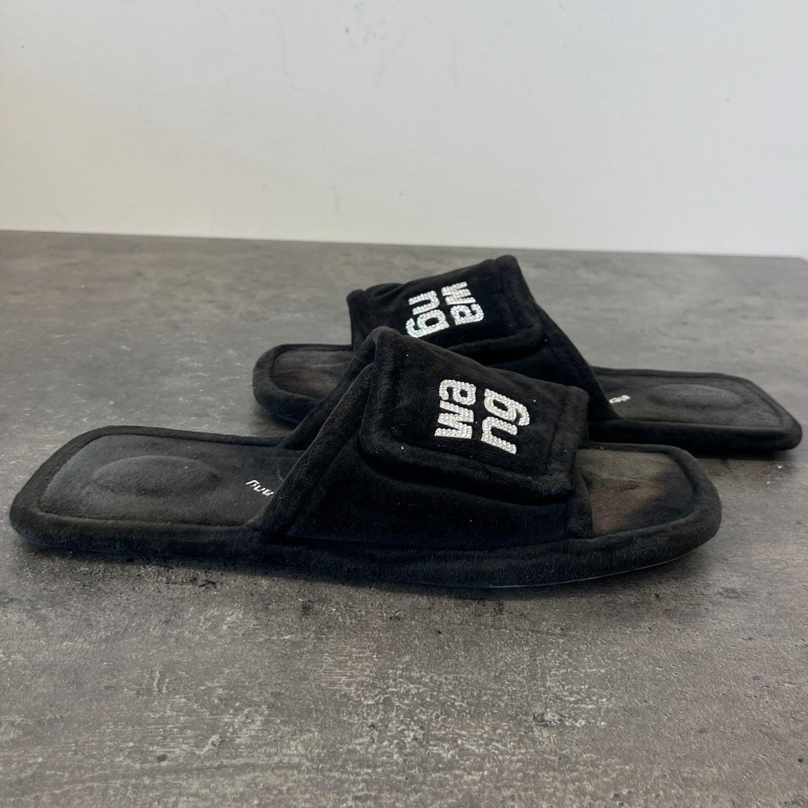 Women's Embellished Logo Slippers Black Size EU 40 / UK 7 - Photo 11