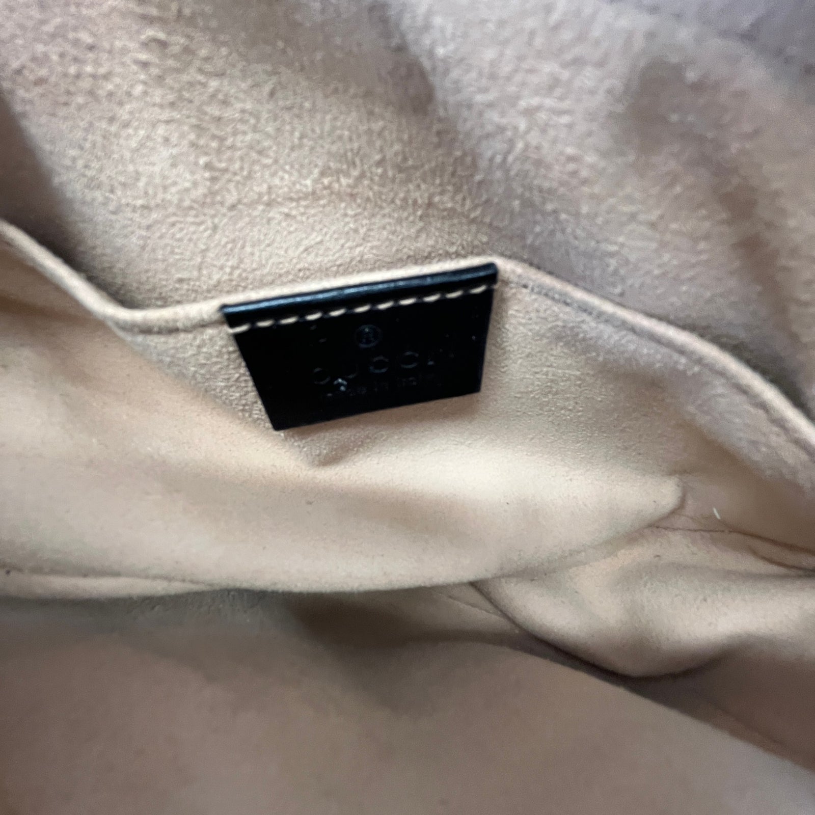 Women's GG Marmont Camera Bag Black - Photo 11