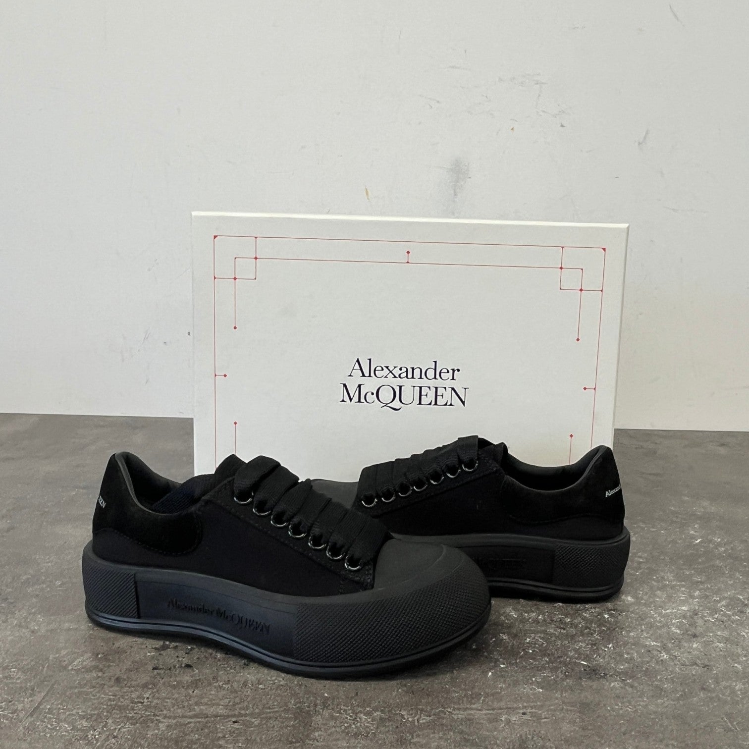 Women's Deck Skate Low Trainers Black Size UK 2 / EU 35 - Photo 10