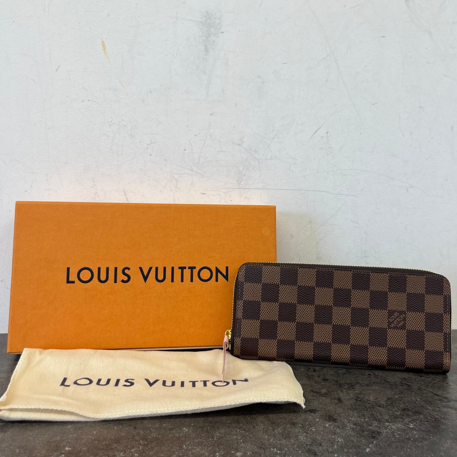 Women's Damier Ebene Zippy Purse Brown - Photo 9
