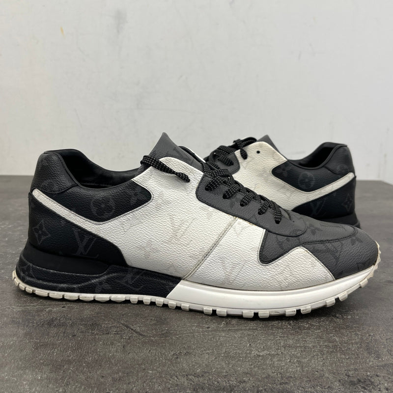 Men's Run Away Low Trainers Black Size UK 10 / EU 44