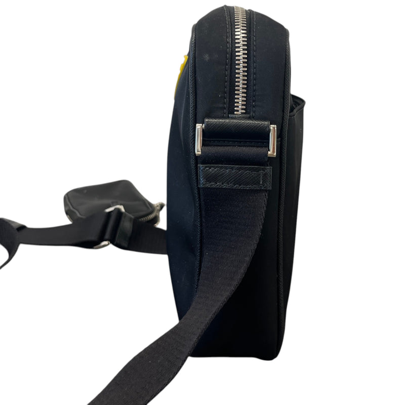 Men's Plaque Logo Messenger Bag Black