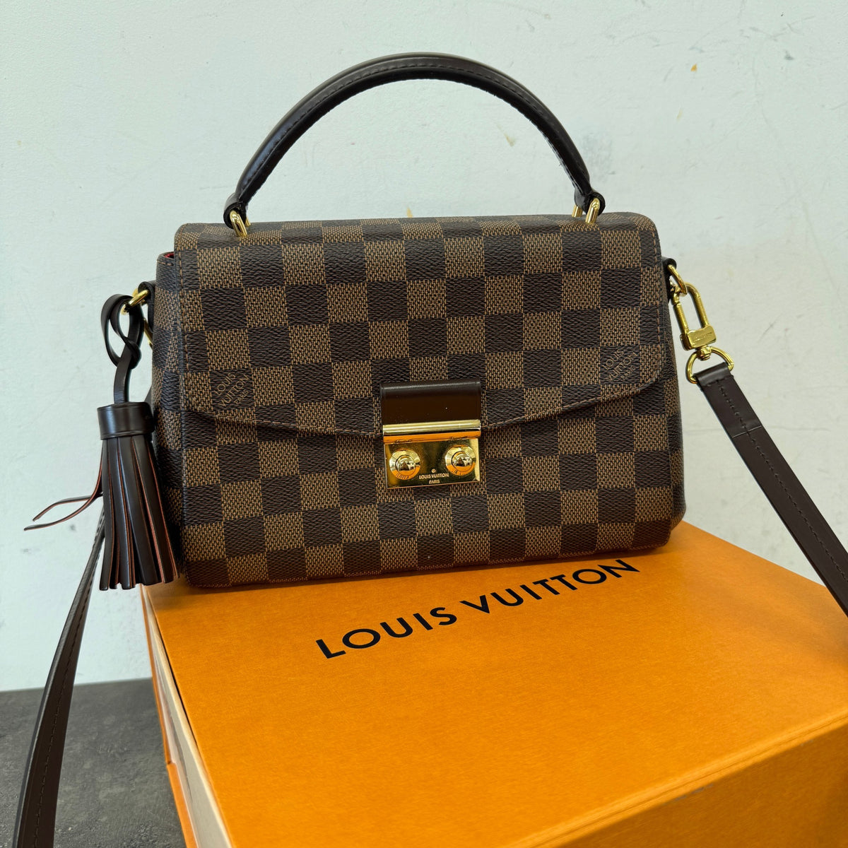 Women's Damier Ebene Croisette Handbag Brown - Photo 10