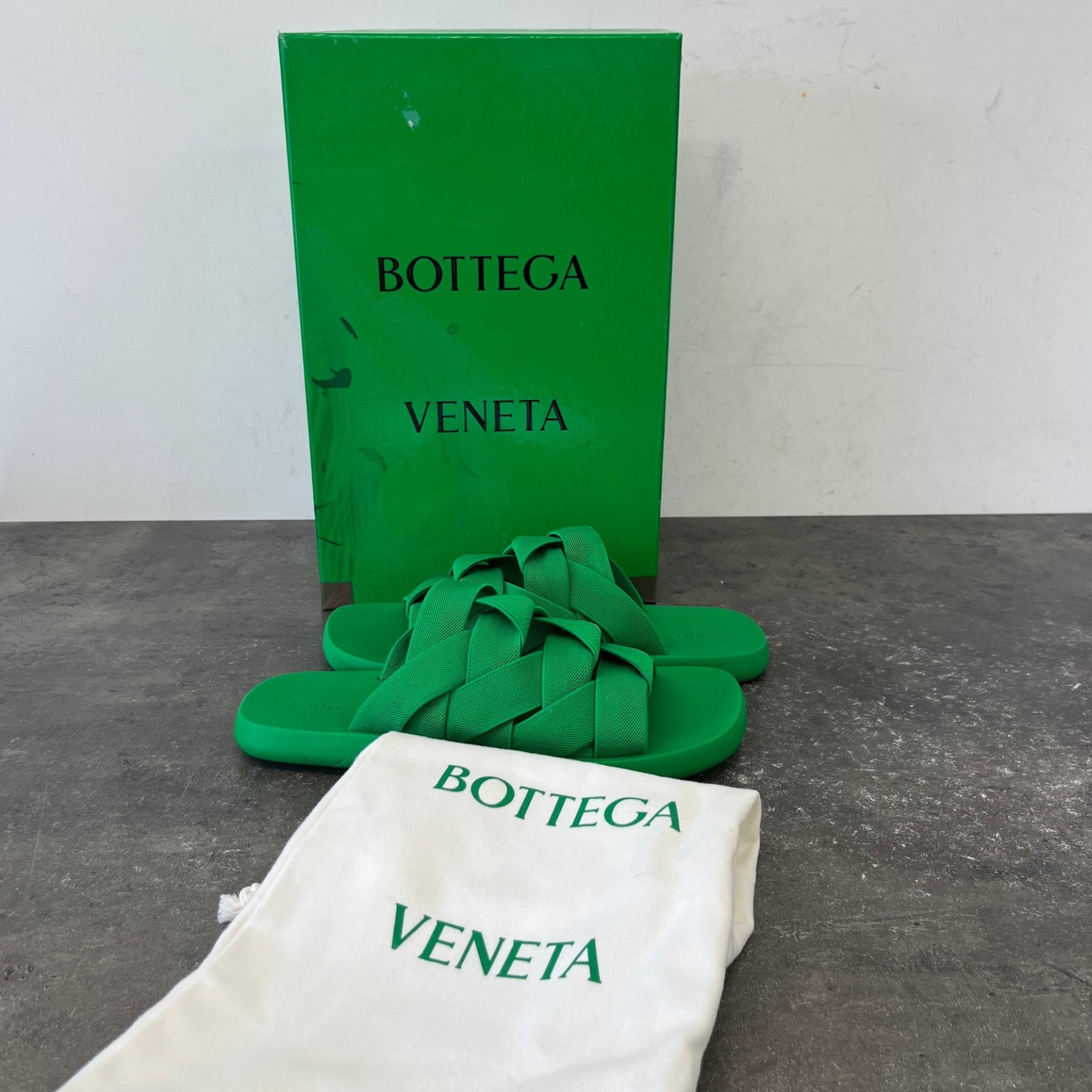 Men's Intrecciato Slides Green Size UK 9 / EU 43 - Photo 11