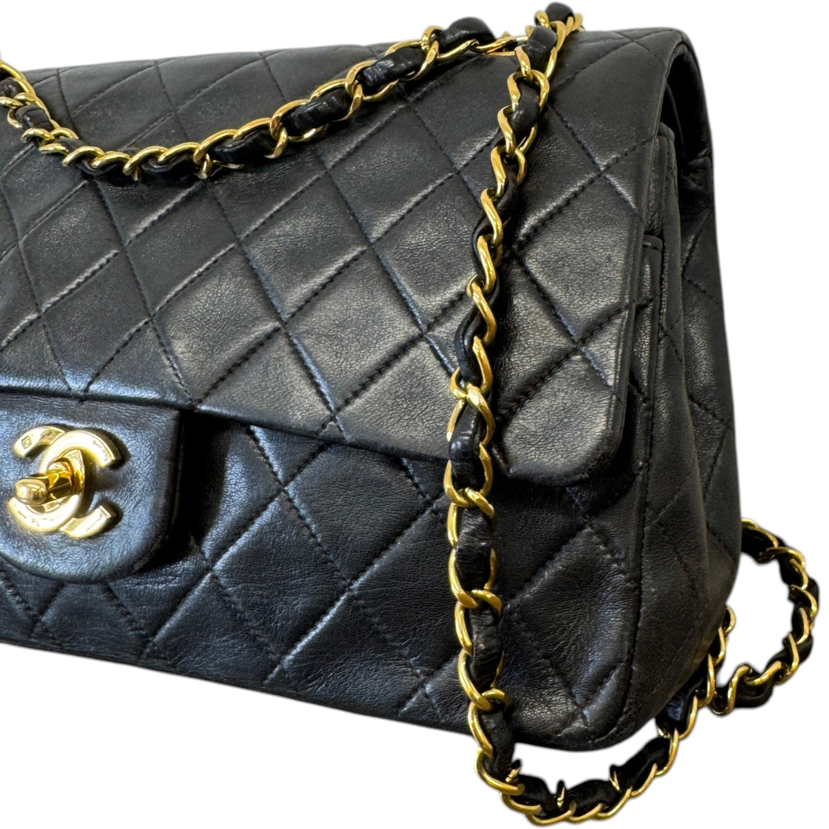 Women's Classic Flap Medium Handbag Black - Photo 5
