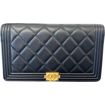 Women's Quilted Caviar Leather Boy Purse Black