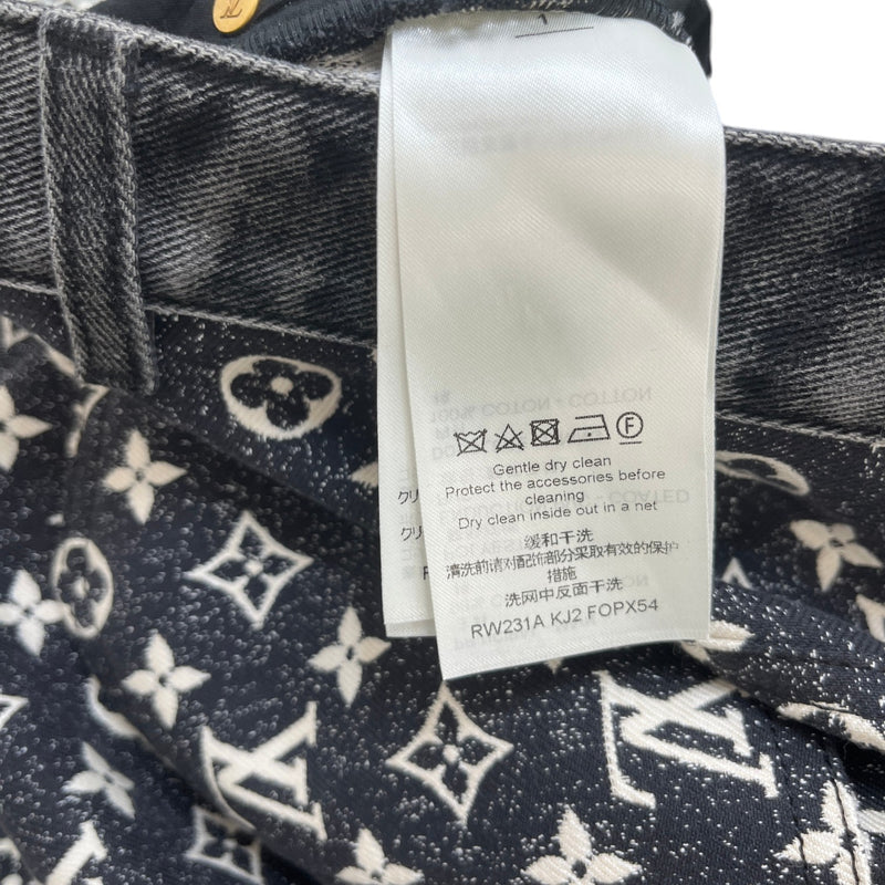Women's Monogram Straight Leg Jeans Black Size Waist 38"