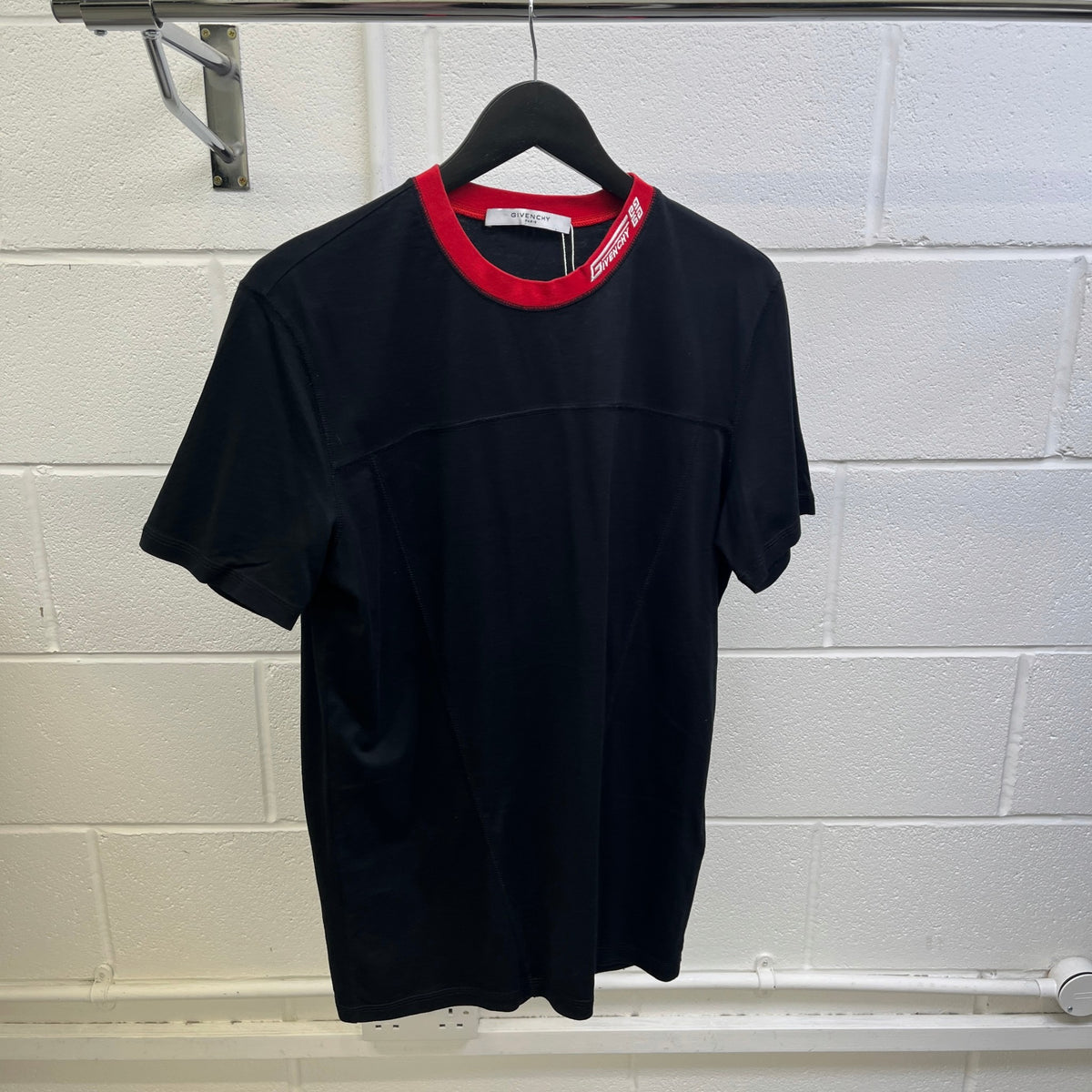 Men's Contrast Collar Neck T-Shirt Black Size S - Photo 8