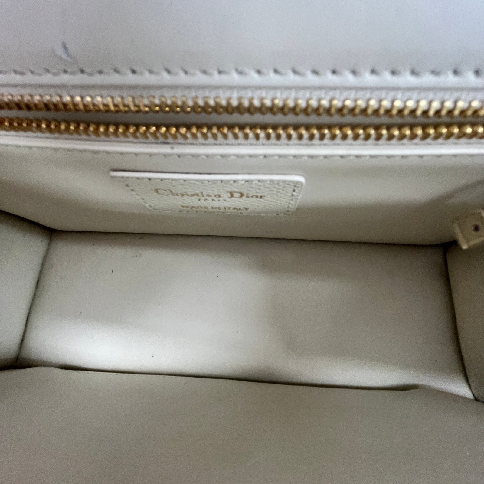 Women's 30 Montaigne Handbag Cream - Photo 12
