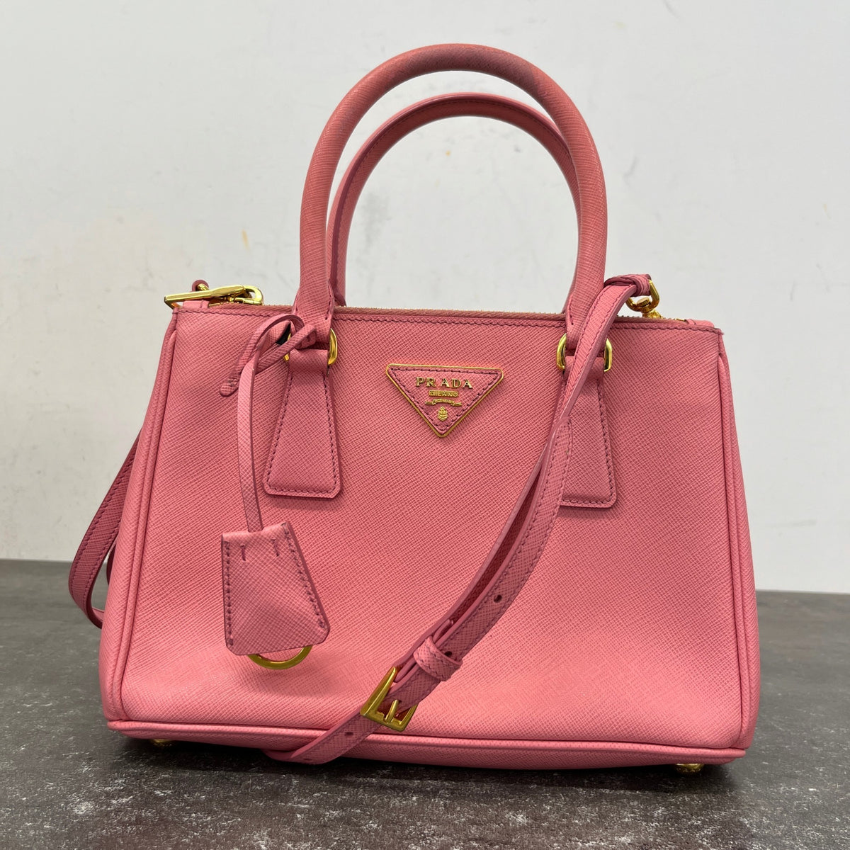 Women's Galleria Saffiano Small Handbag Pink - Photo 13