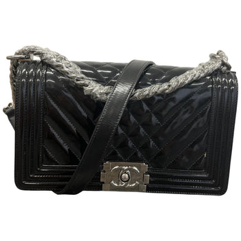 Women's Chevron Quilted Old Medium Boy Flap Bag Black