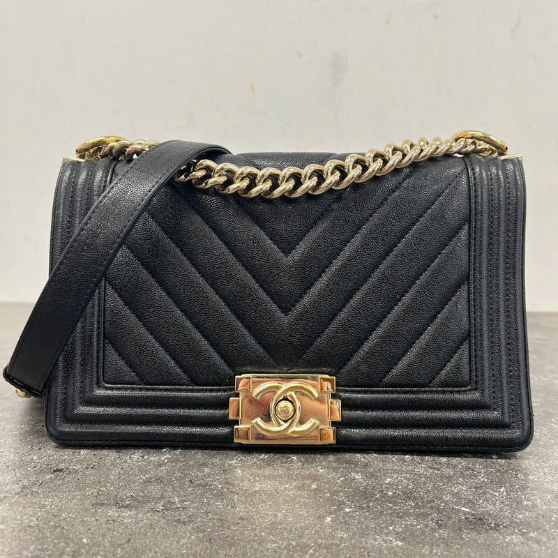 Women's Chevron Boy Bag Medium Caviar Handbag Black