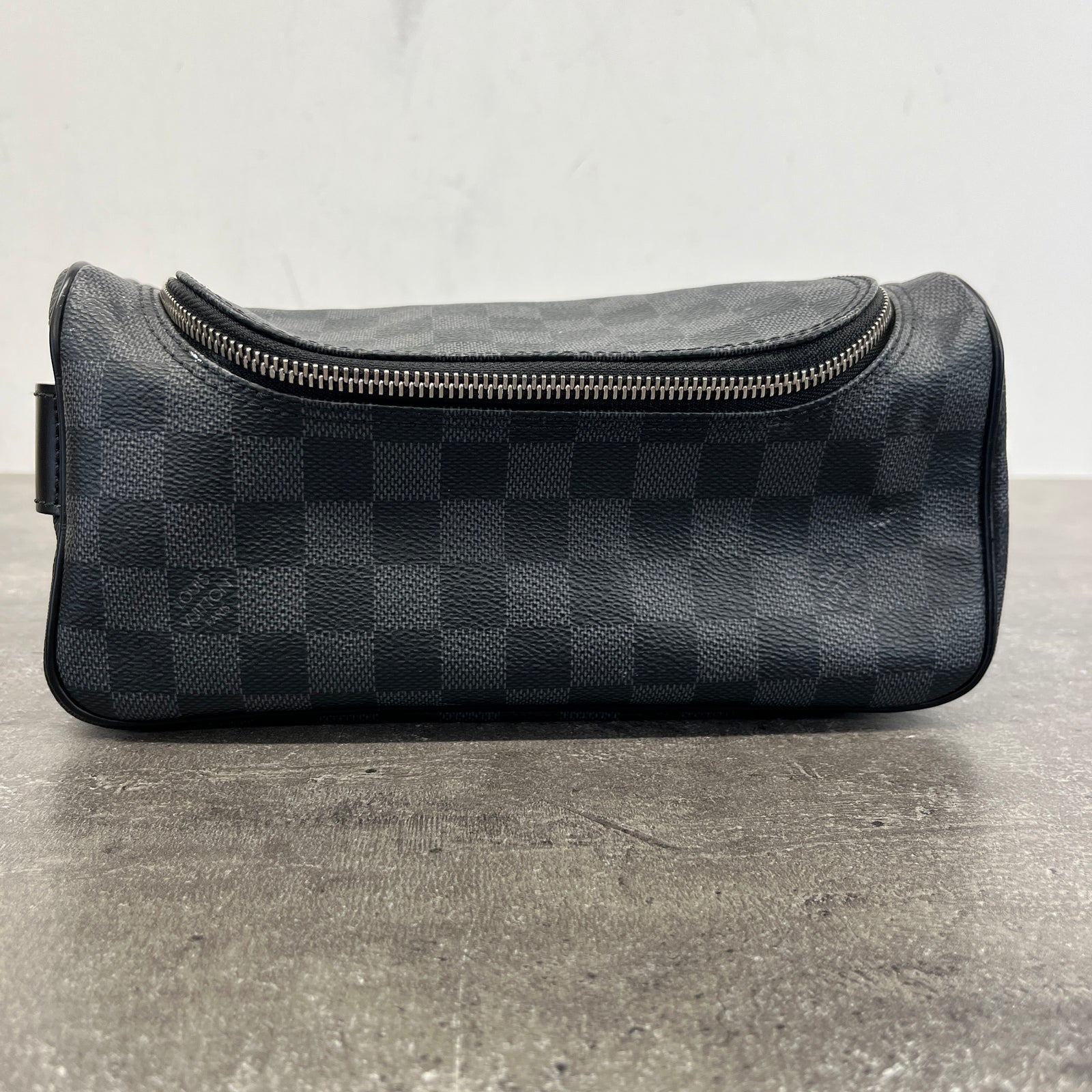 Men's Damier Graphite Toiletry Bag Black - Photo 12