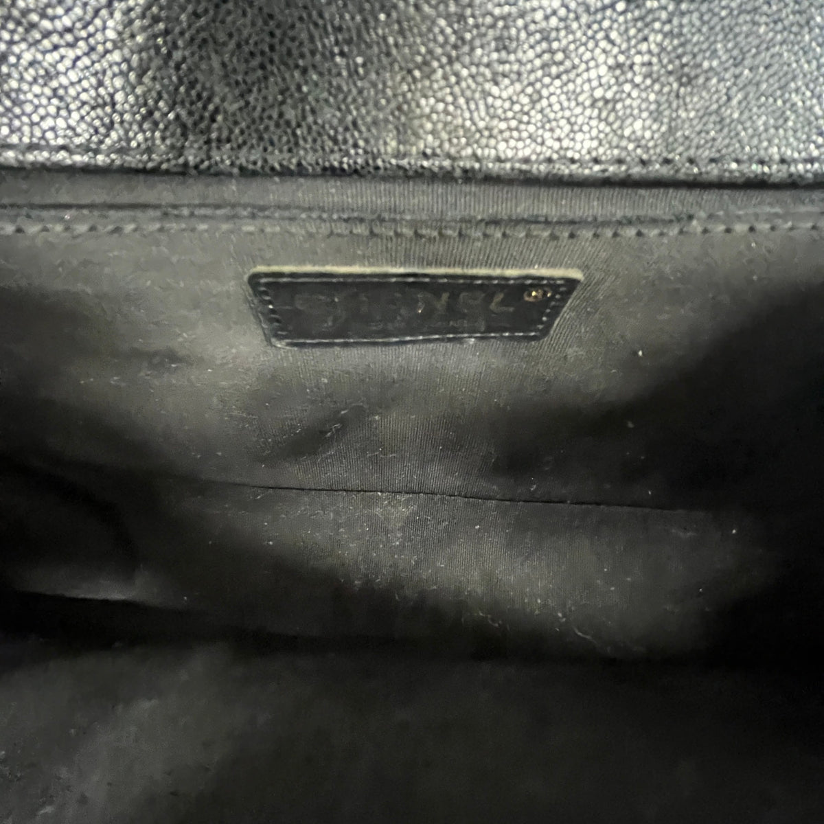 Women's Chevron Boy Bag Medium Caviar Handbag Black - Photo 13