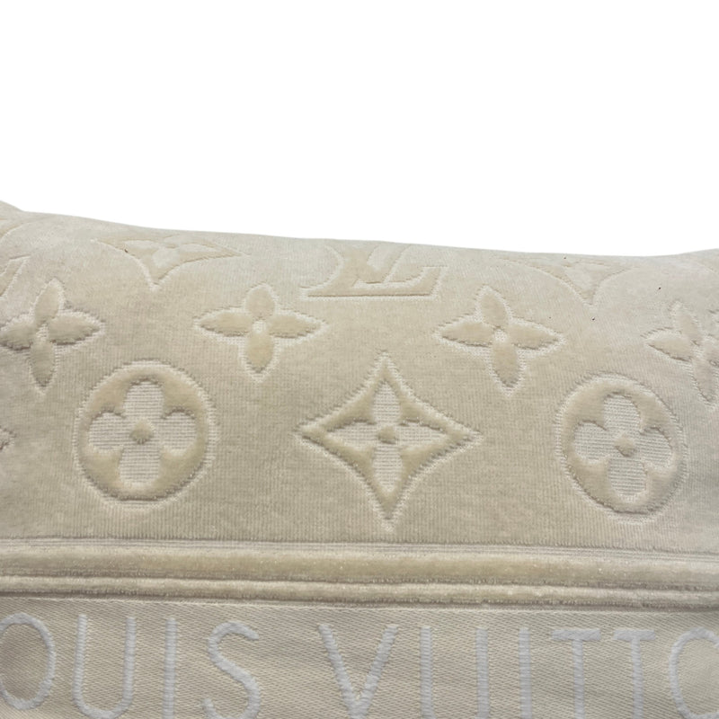 Women's LVacation Beach Pillow Cream