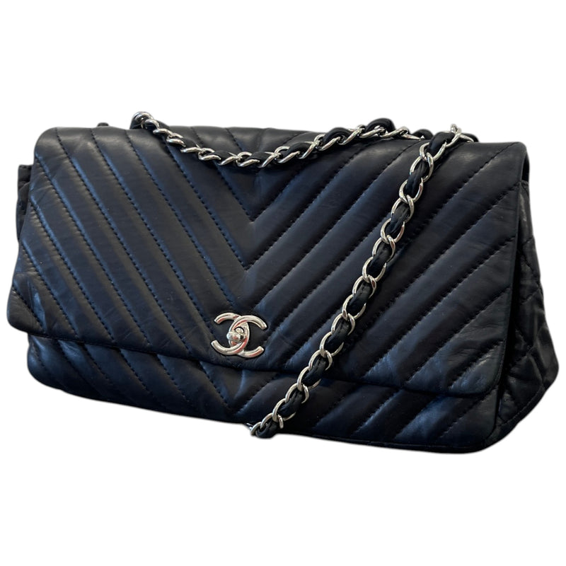 Women's Chevron Flap Bag Black