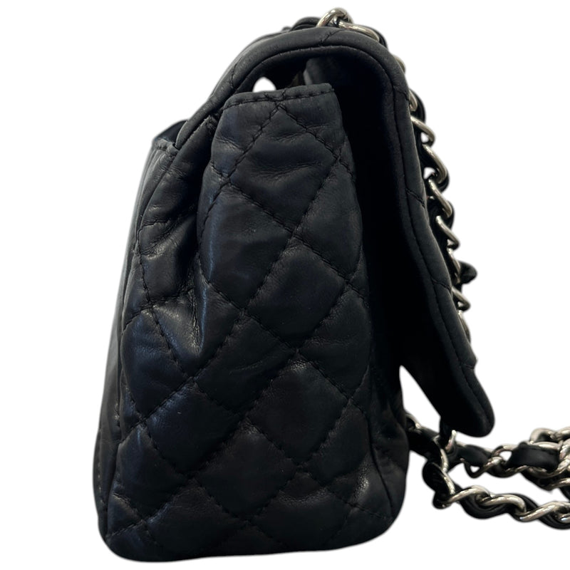 Women's Chevron Flap Bag Black