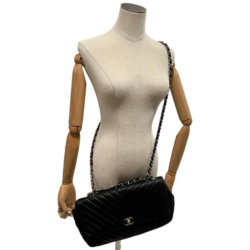 Women's Chevron Flap Bag Black