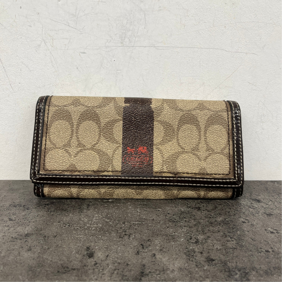 Women's Signature Trifold Wallet Beige - Photo 11