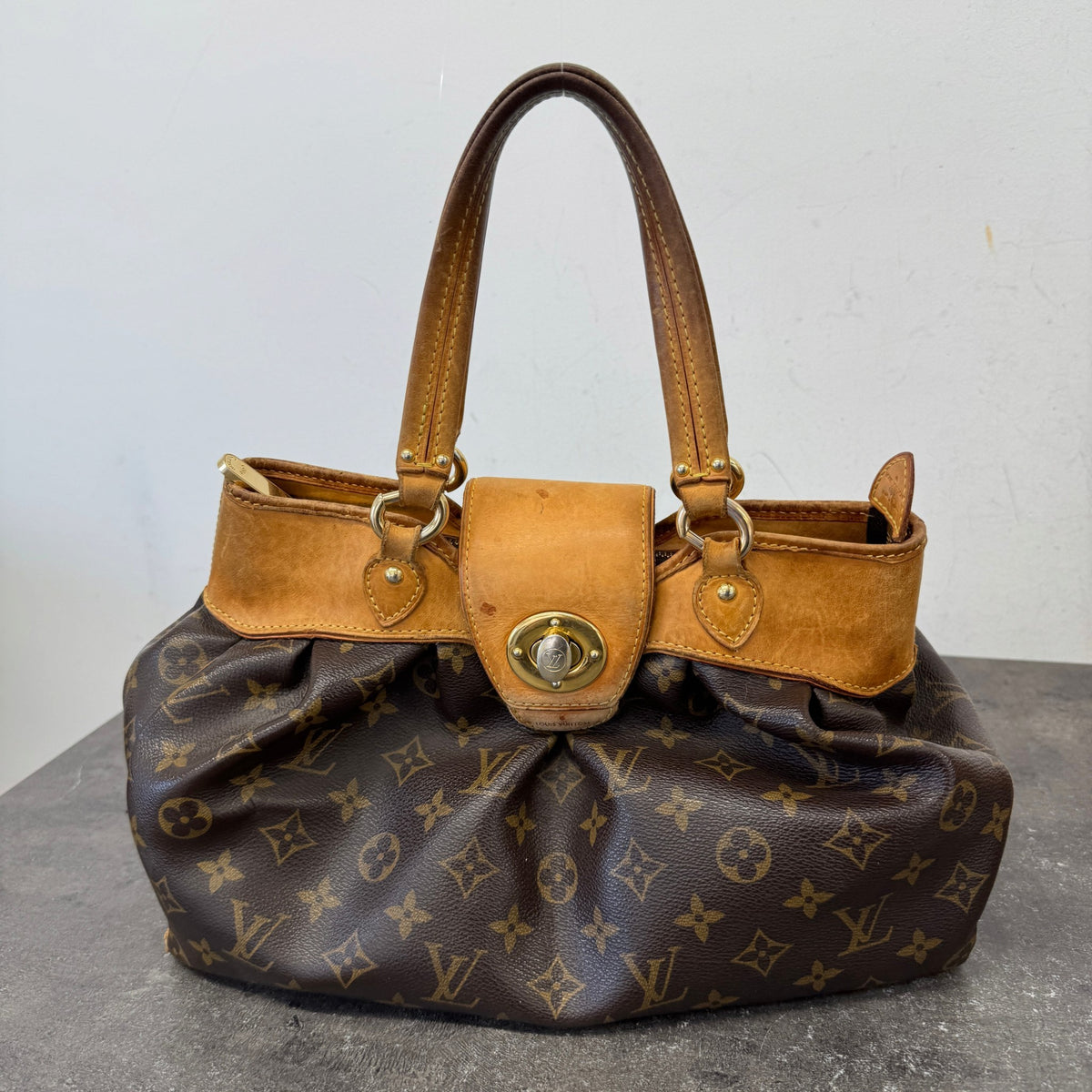 Women's Monogram Boétie PM Handbag Brown - Photo 17