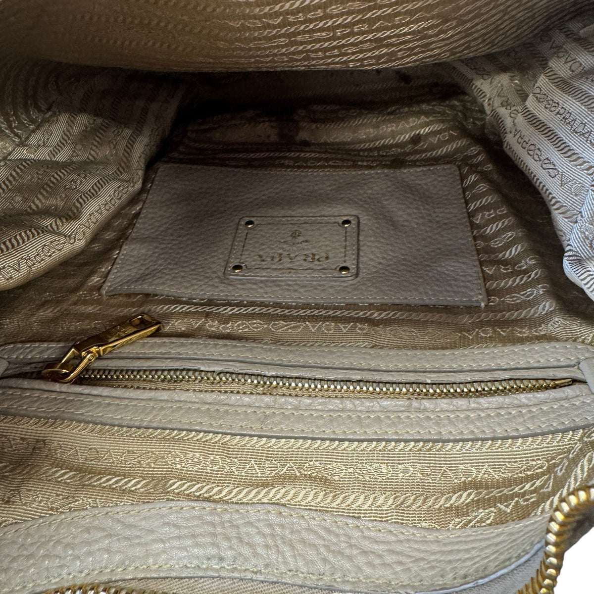 Women's Vitello Daino Hobo Handbag Grey - Photo 15
