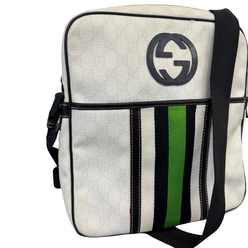 Men's Gg Supreme Messenger Bag White