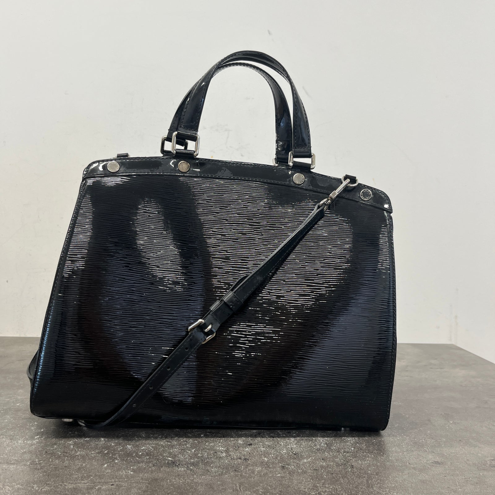 Women's Electric Epi Brea Handbag Black - Photo 14