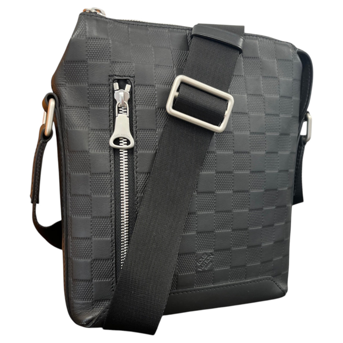 Men's Damier Infini Discovery Messenger Bag Black - Photo 4