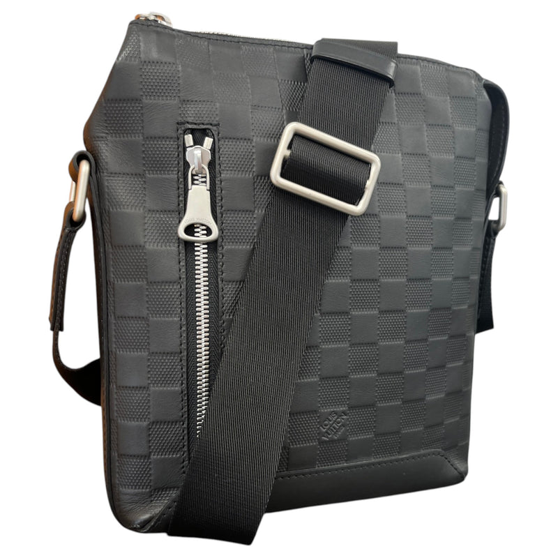 Men's Damier Infini Discovery Messenger Bag Black