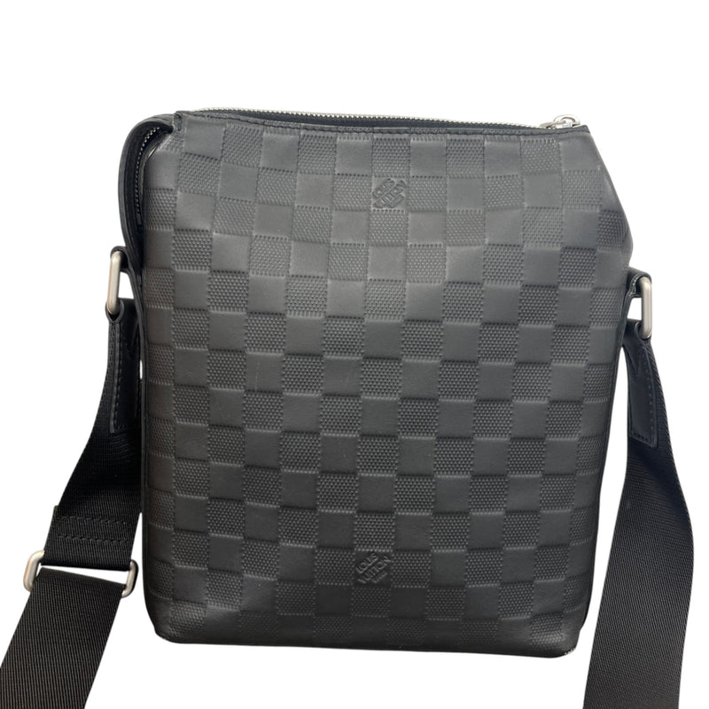 Men's Damier Infini Discovery Messenger Bag Black