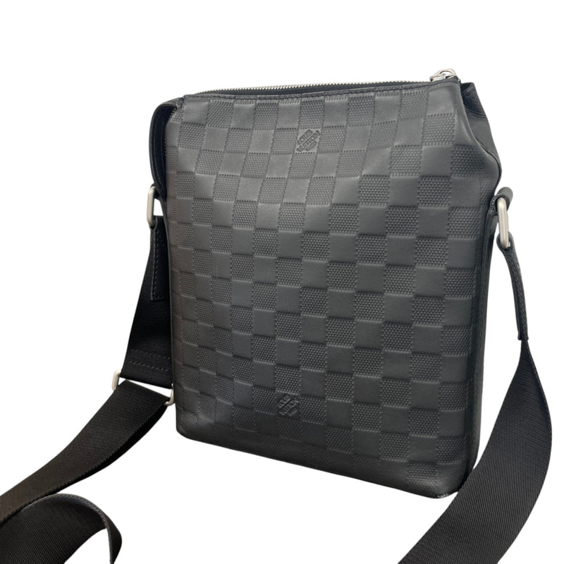 Men's Damier Infini Discovery Messenger Bag Black
