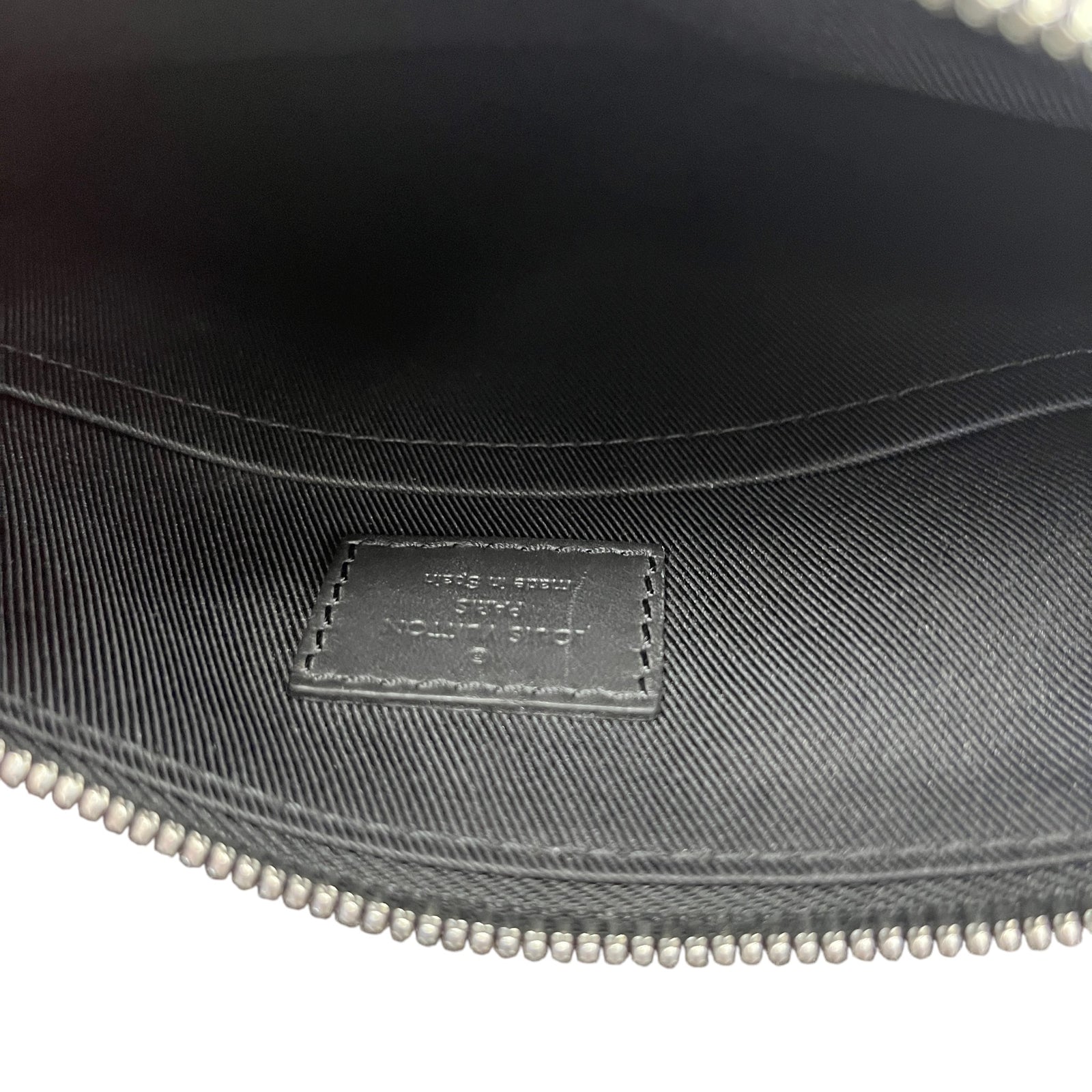 Men's Damier Infini Discovery Messenger Bag Black - Photo 10